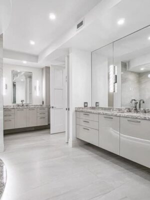 porcelain tile with the look of marble in the matte finish
